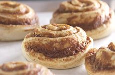 Cinnamon Roll Rising 